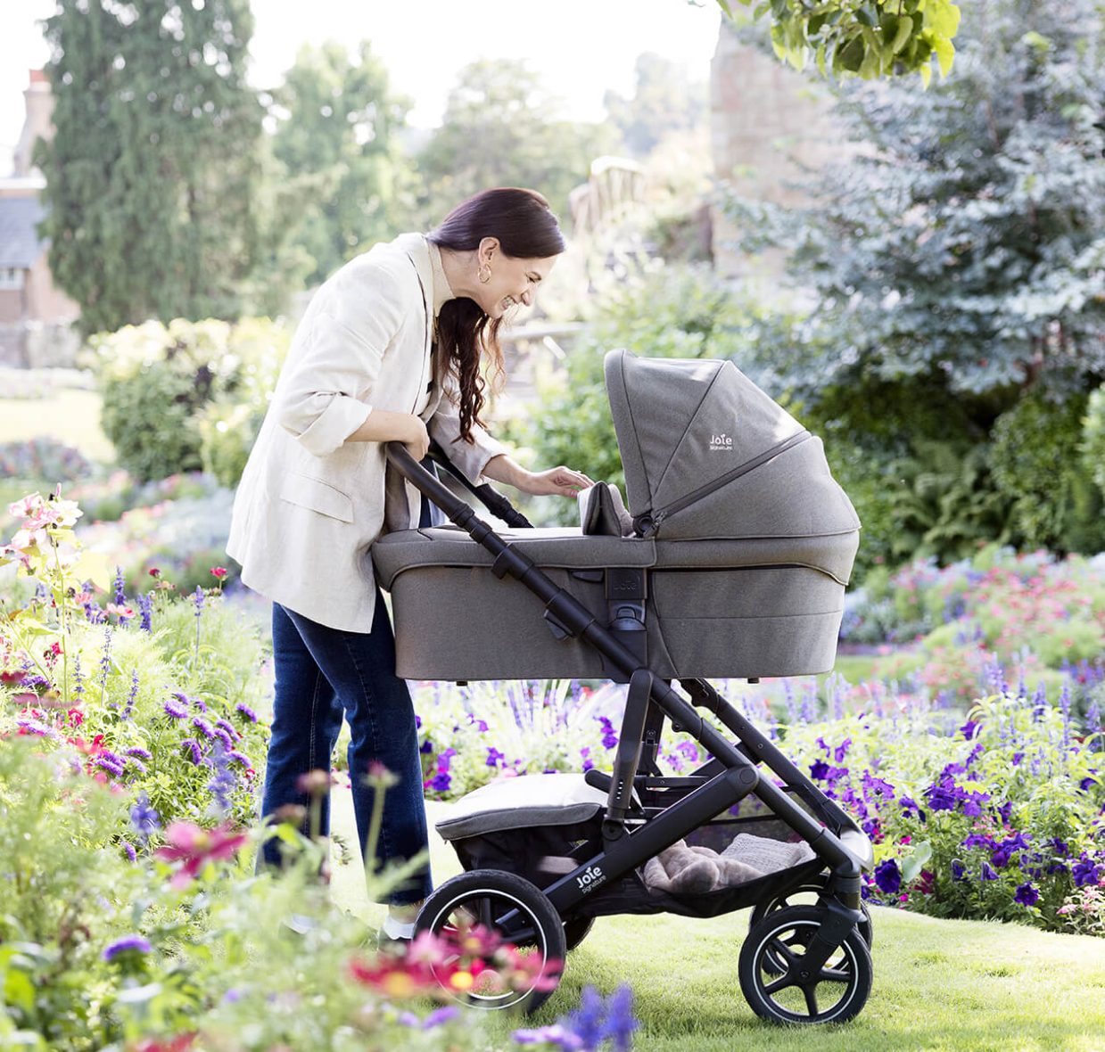 02_-_joie-baby-amp-8491_cc_hr_1_[1]